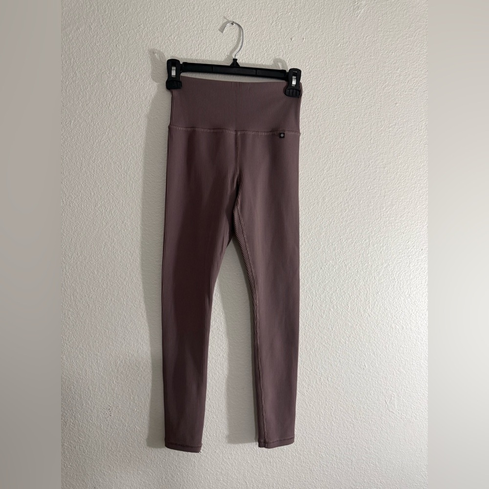 Athleta + Alicia keys Mauve Ribbed Leggings - Picture 2 of 7